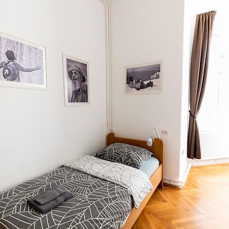 Galeria Rooms Ljubljana Buitenkant foto