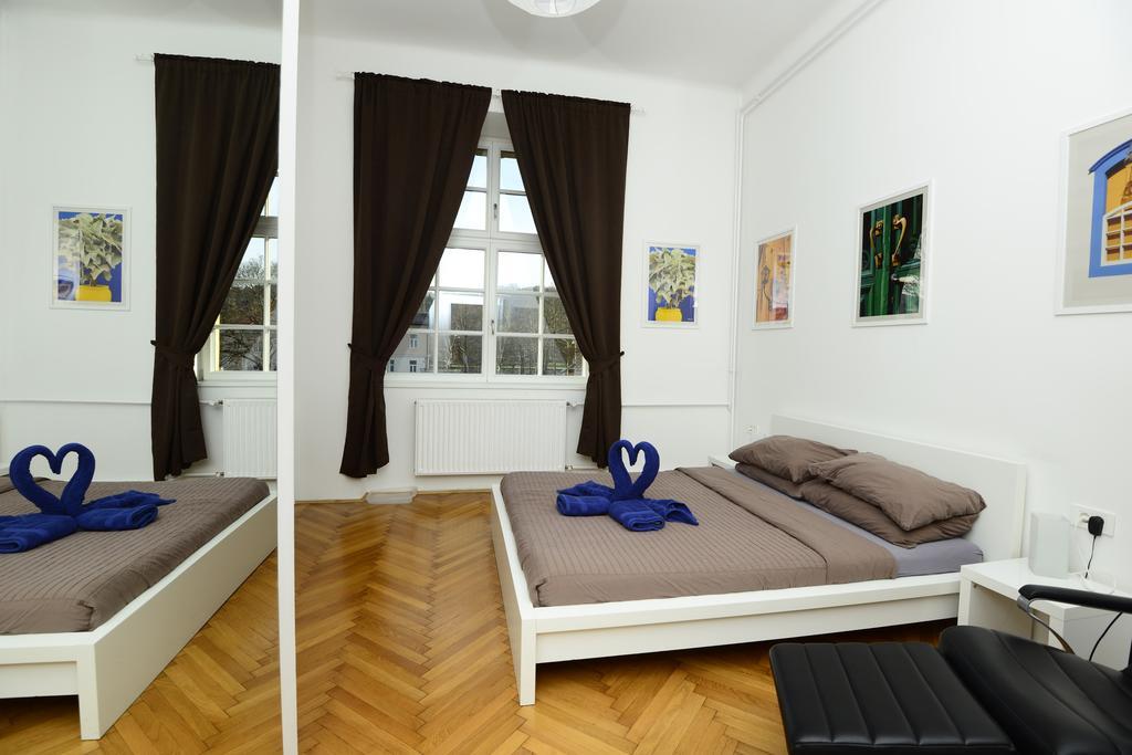 Galeria Rooms Ljubljana Kamer foto