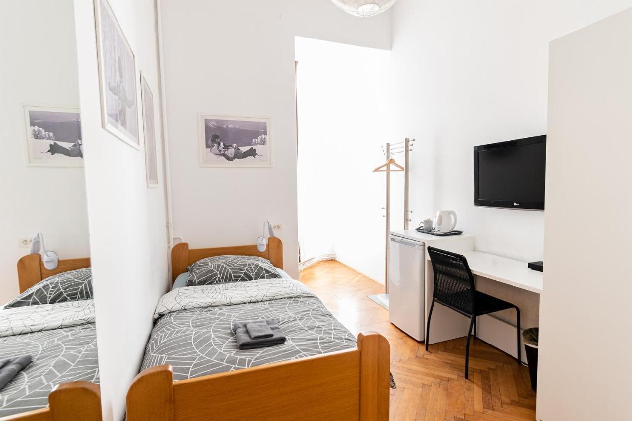 Galeria Rooms Ljubljana Buitenkant foto