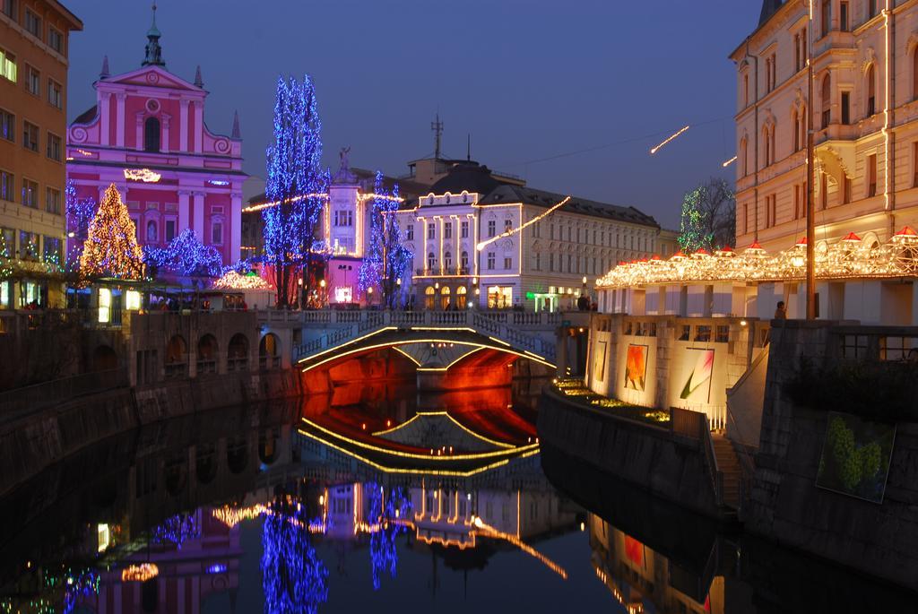 Galeria Rooms Ljubljana Buitenkant foto